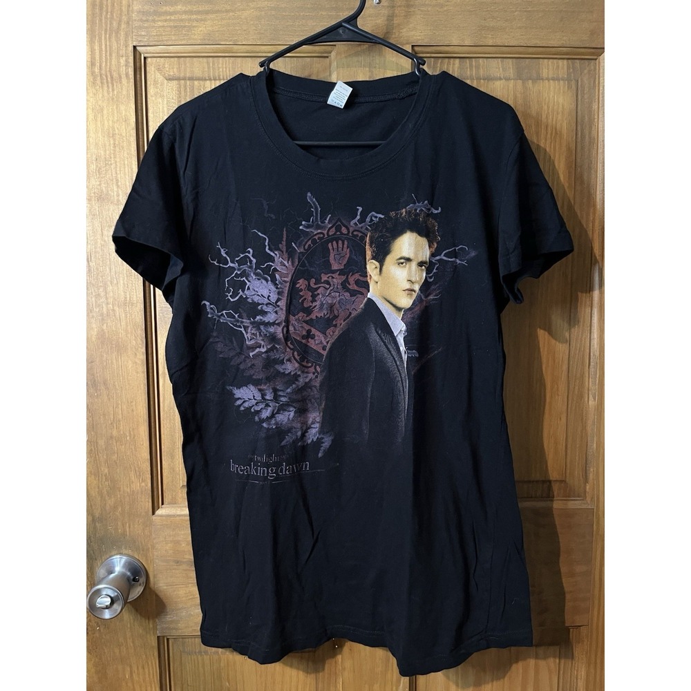 The Twilight Saga Breaking Dawn Part 1 2011 Edward Cullen Promo Graphic Tee 2XL